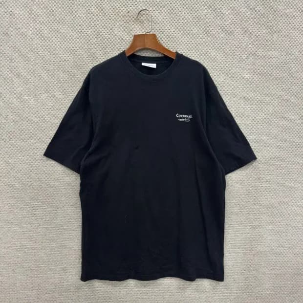 커버낫 블랙 캐주얼 반팔티 105 D07835