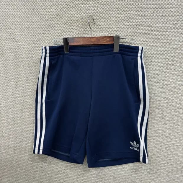 아디다스 네이비 삼선 운동 반바지 32인치 D08474