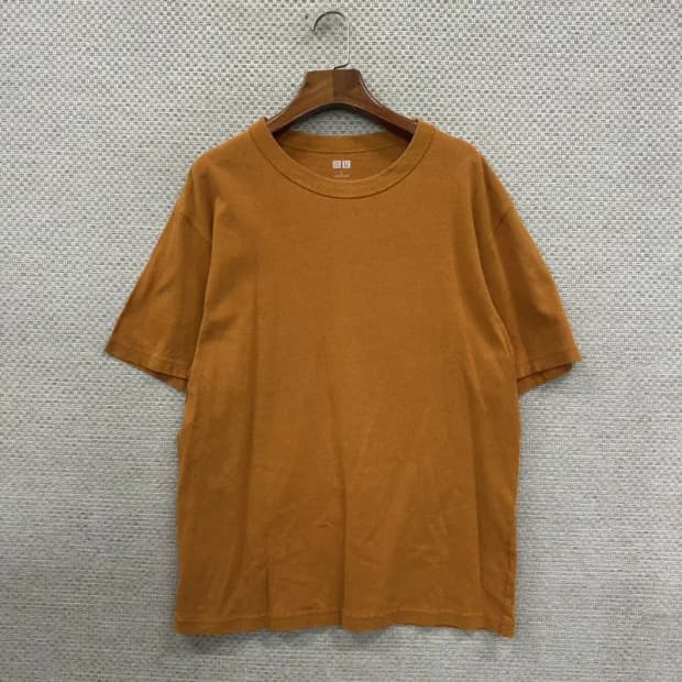 유니클로 U 르메르 캐주얼 무지 반팔티 100 D08798