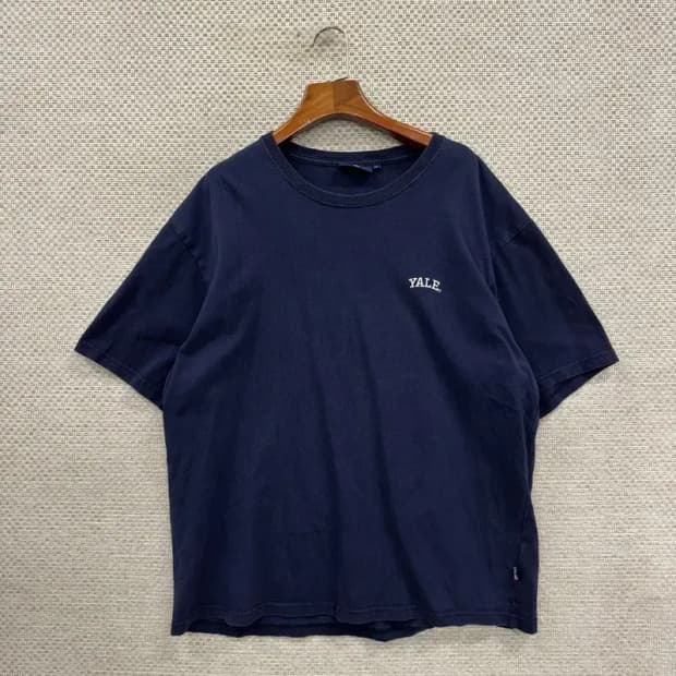 예일 자수로고 캐주얼 반팔티 105 D09480