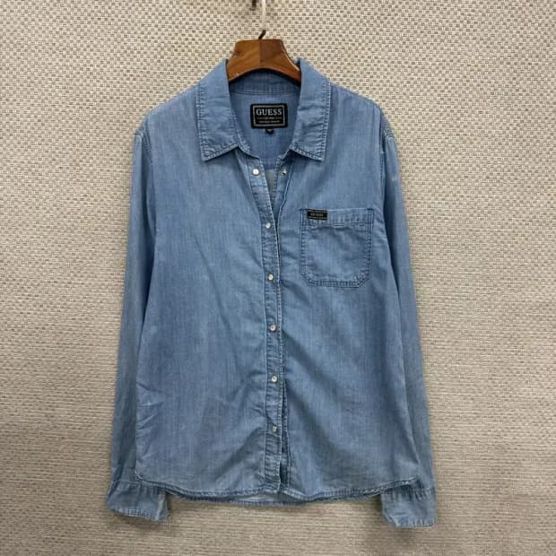 게스 캐주얼 연청 데님 청셔츠 95 D11362
