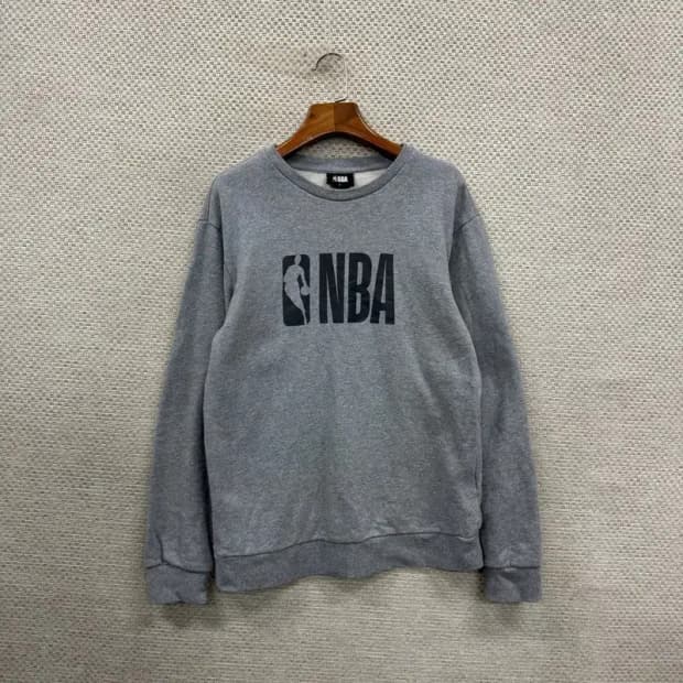 NBA 캐주얼 그레이 프린팅 맨투맨 100 D11524