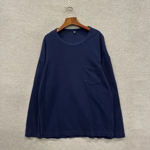 유니클로 캐주얼 네이비 포켓 무지 긴팔티 105 D11943
