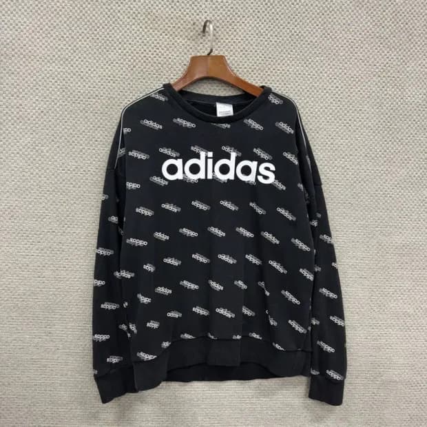 아디다스 캐쥬얼 명암 패턴 빈티지 맨투맨 100 D12243