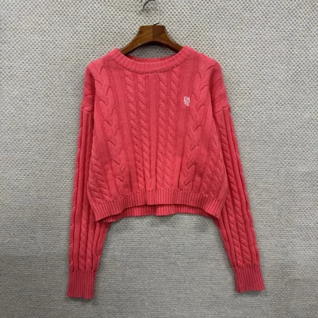 플랙진 캐쥬얼 코랄색 꽈베기 크롭 니트 100 A00017