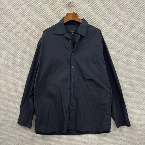 무신사스탠다드 캐쥬얼 포켓 블랙 셔츠 95 A00025