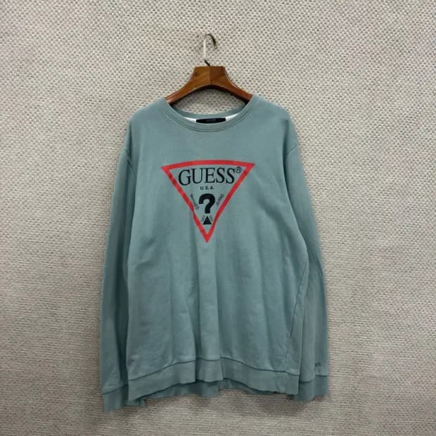 게스 캐쥬얼 프린팅 로고 맨투맨 110 A00081