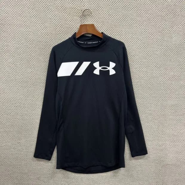 언더아머 라운드넥 빅로고 롱슬리브 긴팔티 95 A00094