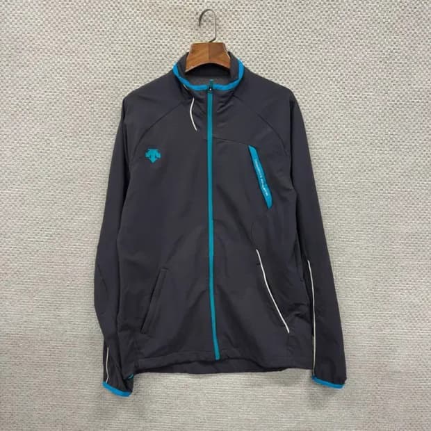 데상트 아웃도어 등산 홑겹 집업 95 A00243