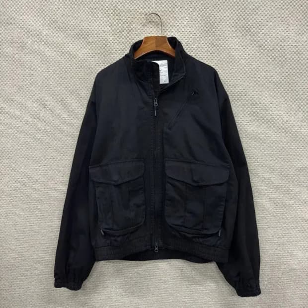 코드그라피 오버핏 유틸리티 숏 자켓 105 A00507