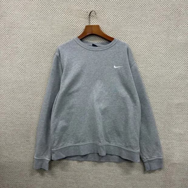 나이키 캐주얼 자수로고 스웻셔츠 맨투맨 110 A00663