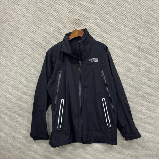 노스페이스 아웃도어 자수로고 하이벤트 윈드러너 바람막이 90 A00980