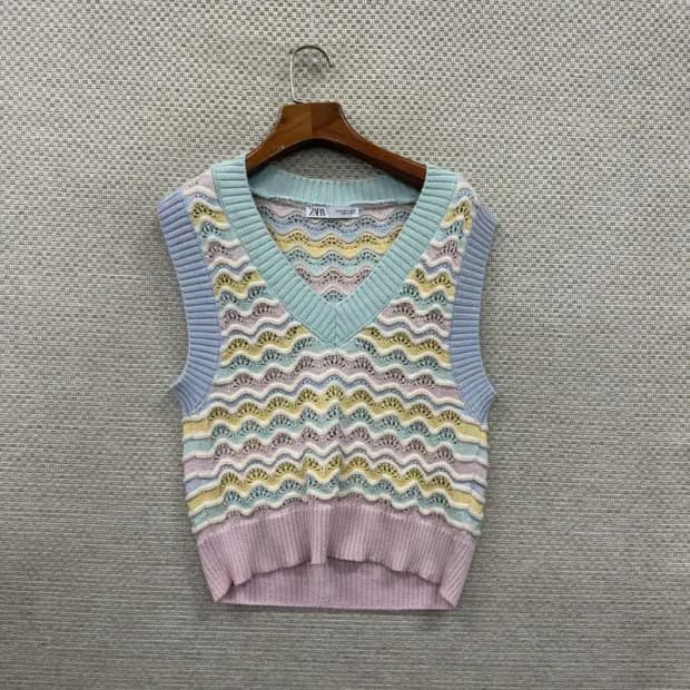 자라 ZARA 레인보우 케이블 비스코스 니트 조끼 M A01044