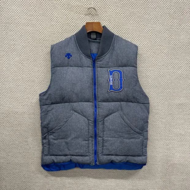 데상트 캐주얼 자수로고 패딩 조끼 자켓 105 A01134