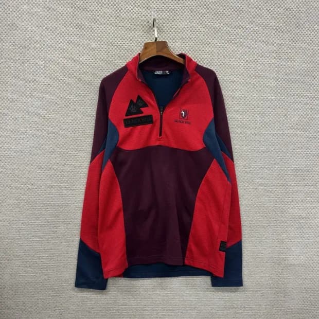 블랙야크 아웃도어 자수로고 약기모 반집업 긴팔티 95 A00813