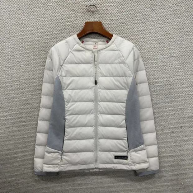 몽벨 아웃도여 여성 경량 패딩 점퍼 95 A01670