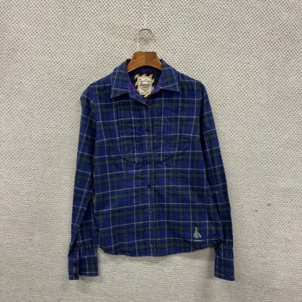 빈폴 캐주얼 큐빅로고 프릴 긴팔 셔츠 85 A01744