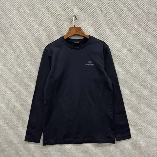 아이더 아웃도어 프린팅로고 약기모 긴팔티 M A01894