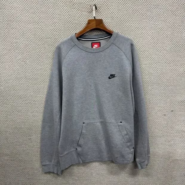 나이키 테크팩 프린팅로고 스웻셔츠 맨투맨 L A01973