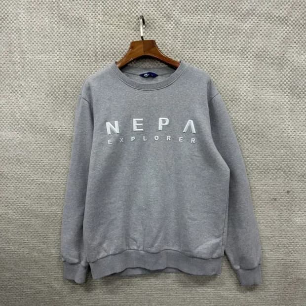 네파 아웃도어 패치로고 약기모 스웻셔츠 맨투맨 100 A01989