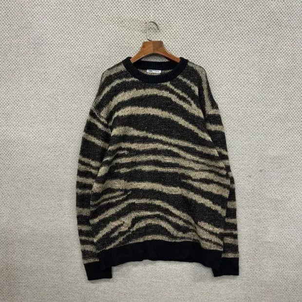 자라 ZARA 지브라 아크릴 니트 스웨터 XL A02310