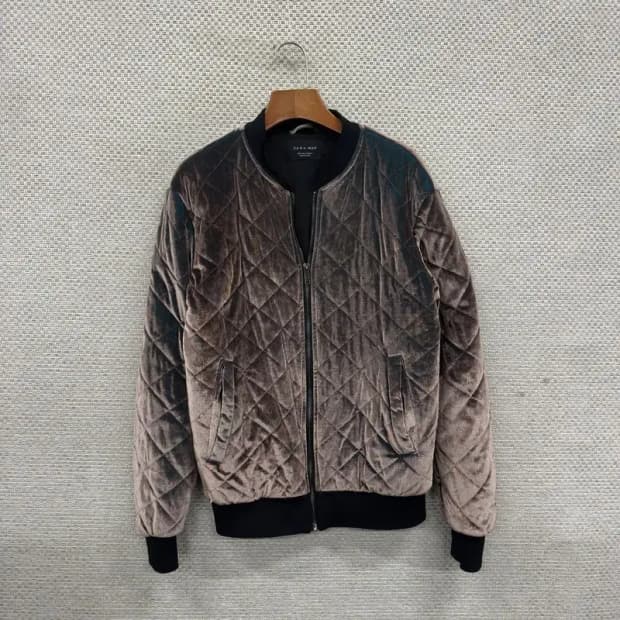 자라 ZARA 캐주얼 퀄팅 유광 벨벳 자켓 S A02362