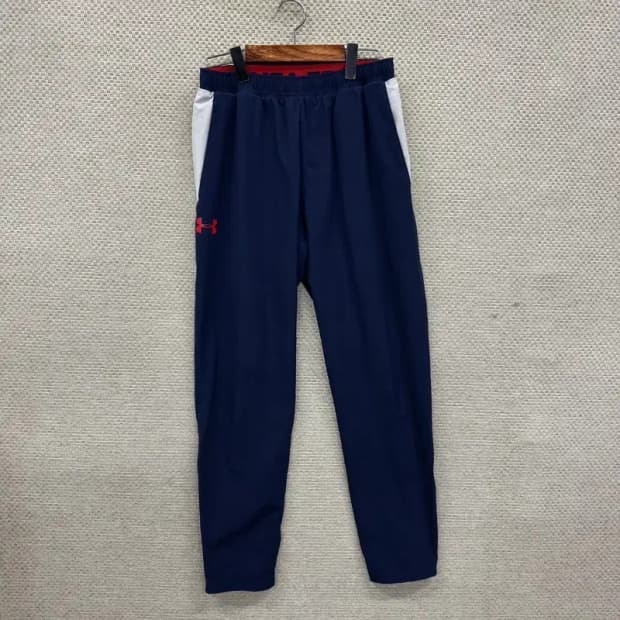 언더아머 프린팅로고 우븐 츄리닝바지 M A02393