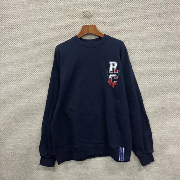 로맨틱크라운 캐주얼 자수로고 스웻셔츠 맨투맨 M A02607