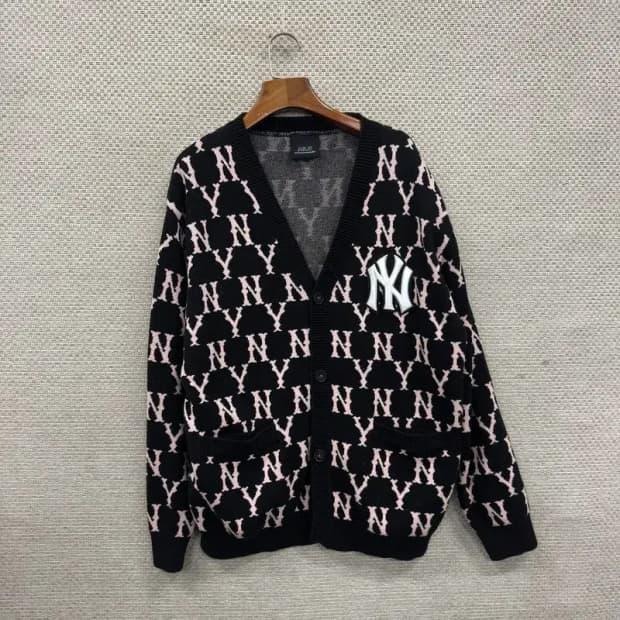 MLB 뉴욕양키스 모노그램 아크릴 니트 가디건 100 A02708