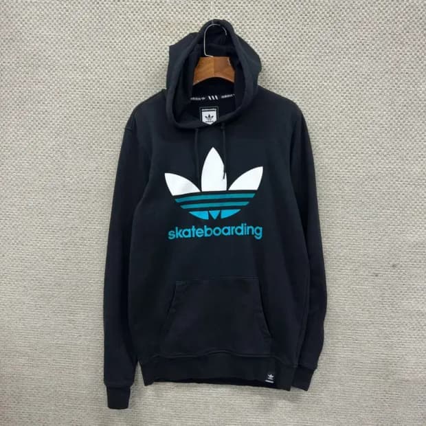 아디다스 캐주얼 프린팅로고 후드티 90 A02706