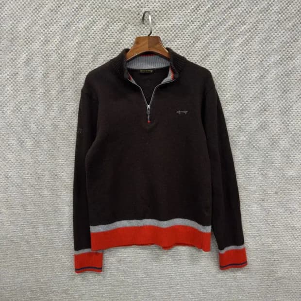 루이까스텔 골프 자수로고 반집업 울 니트 스웨터 105 A02950