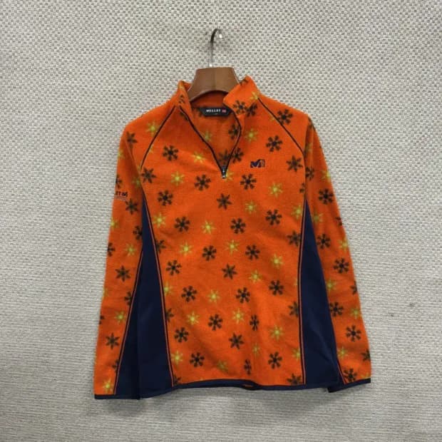 밀레 아웃도어 자수로고 반집업 후리스 M A02941