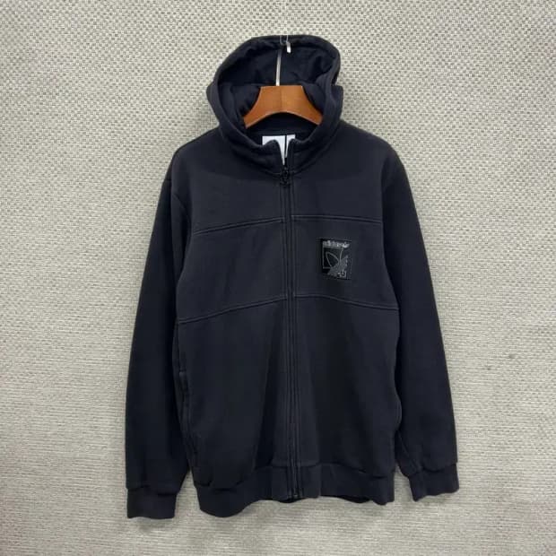 아디다스 캐주얼 패치로고 약기모 후드집업 M A02942