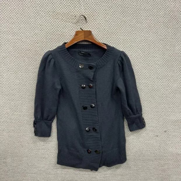 클럽모나코 클래식 멀티버튼 울 니트 가디건 XS A03019