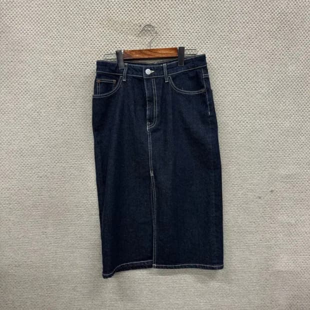 자라 ZARA 캐주얼 앞트임 데님 청스커트 28인치 A03359