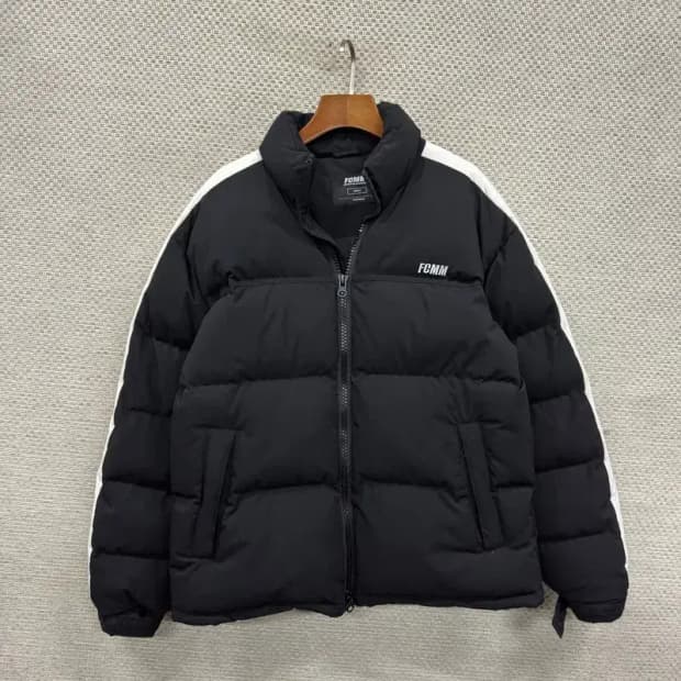FCMM 캐주얼 블랙 자수 패딩 S A03497