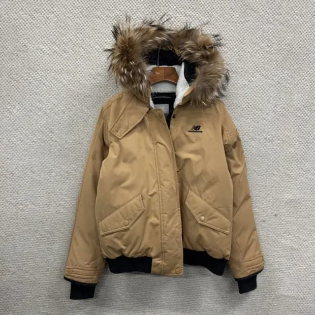 뉴발란스 라쿤퍼 오리털 덕다운 패딩 점퍼 90 A03573