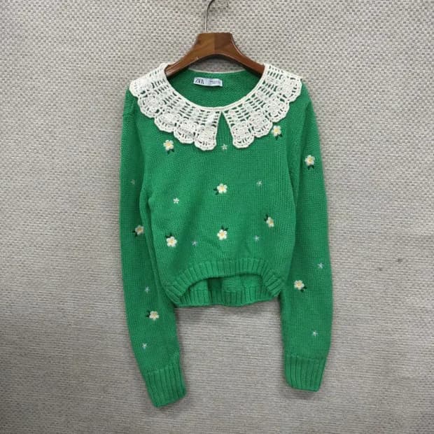 자라 ZARA 캐주얼 플라워패턴 큐티 니트 M A03728