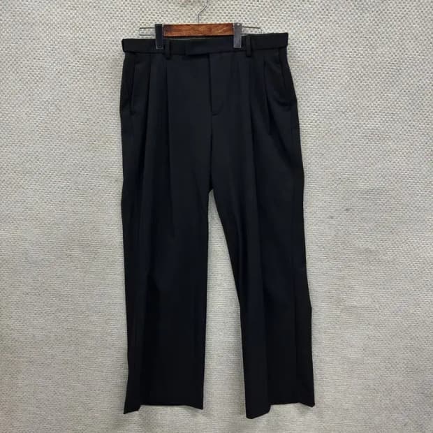 무신사스탠다드 캐주얼 와이드핏 블랙 슬랙스 팬츠 33 A04797