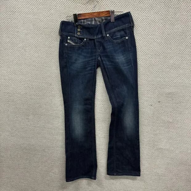 디젤 로우라이즈 부츠컷 데님 청바지 27인치 A04803