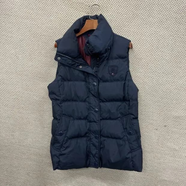 타미힐피거 캐주얼 자수로고 오리털 덕다운 패딩 조끼 M A04937