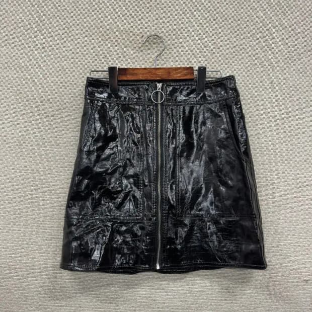 에잇세컨즈 가죽 치마 미니스커트 M A05124