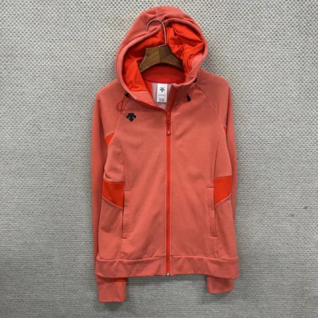 데상트 프린팅로고 약기모 트랙탑 져지 후드집업 90 A05424