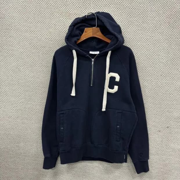 커버낫 캐주얼 빅자수로고 반집업 후드티 WS A05487