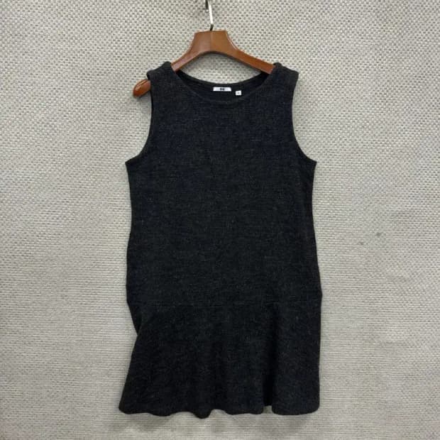 유니클로 캐주얼 울 민소매 니트 미니 원피스 L A05509