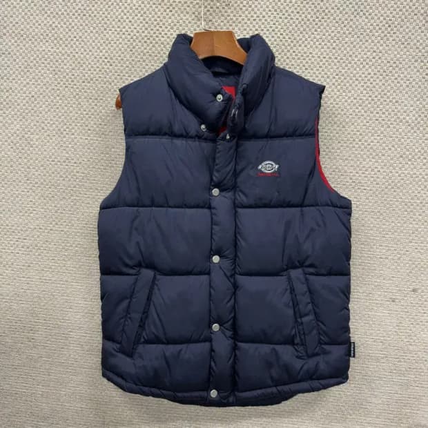 디키즈 올드스쿨 자수로고 패딩 조끼 베스트 M A05571