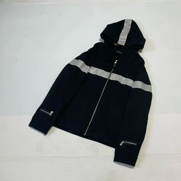 랑베르시오 후드집업