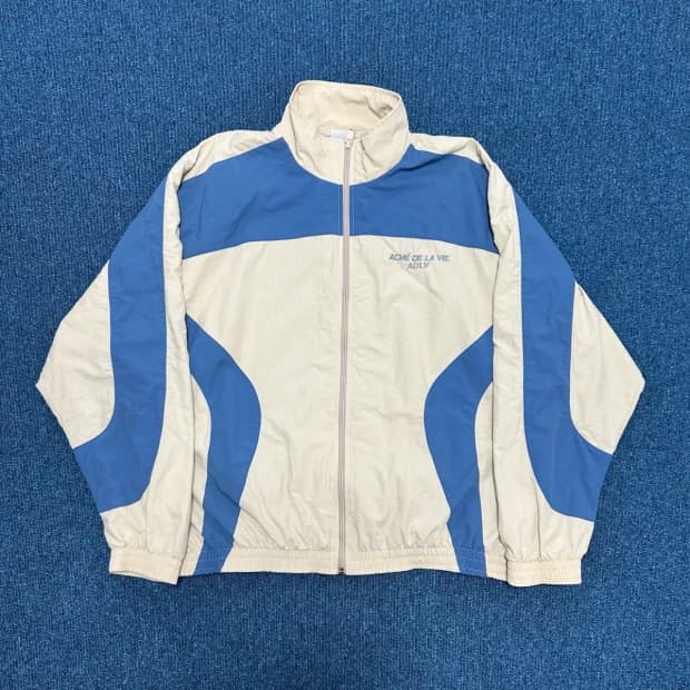 아크메드라비 바람막이