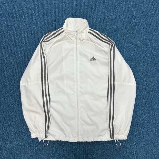 아디다스 화이트 바람막이100
