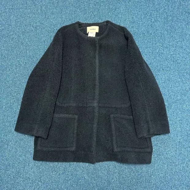 제평 스타더스트 다크네이비 양털뽀글이 코트